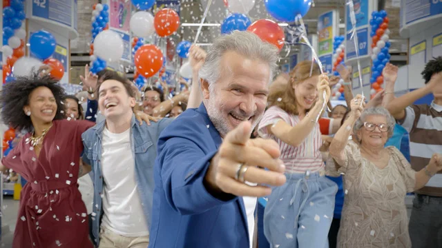 40 anos de história, 40 anos de compras grátis. Grupo Mateus.
